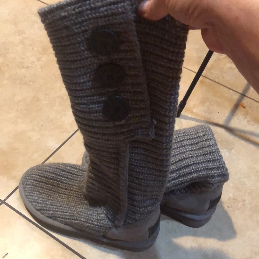 UGG boots size 5 - Picture 8 of 9